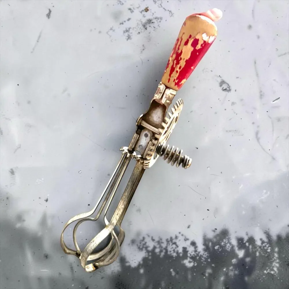 Vintage Red Handle Hand Crank Egg Beater Mixer Wood Handle Farmhouse Kitchen